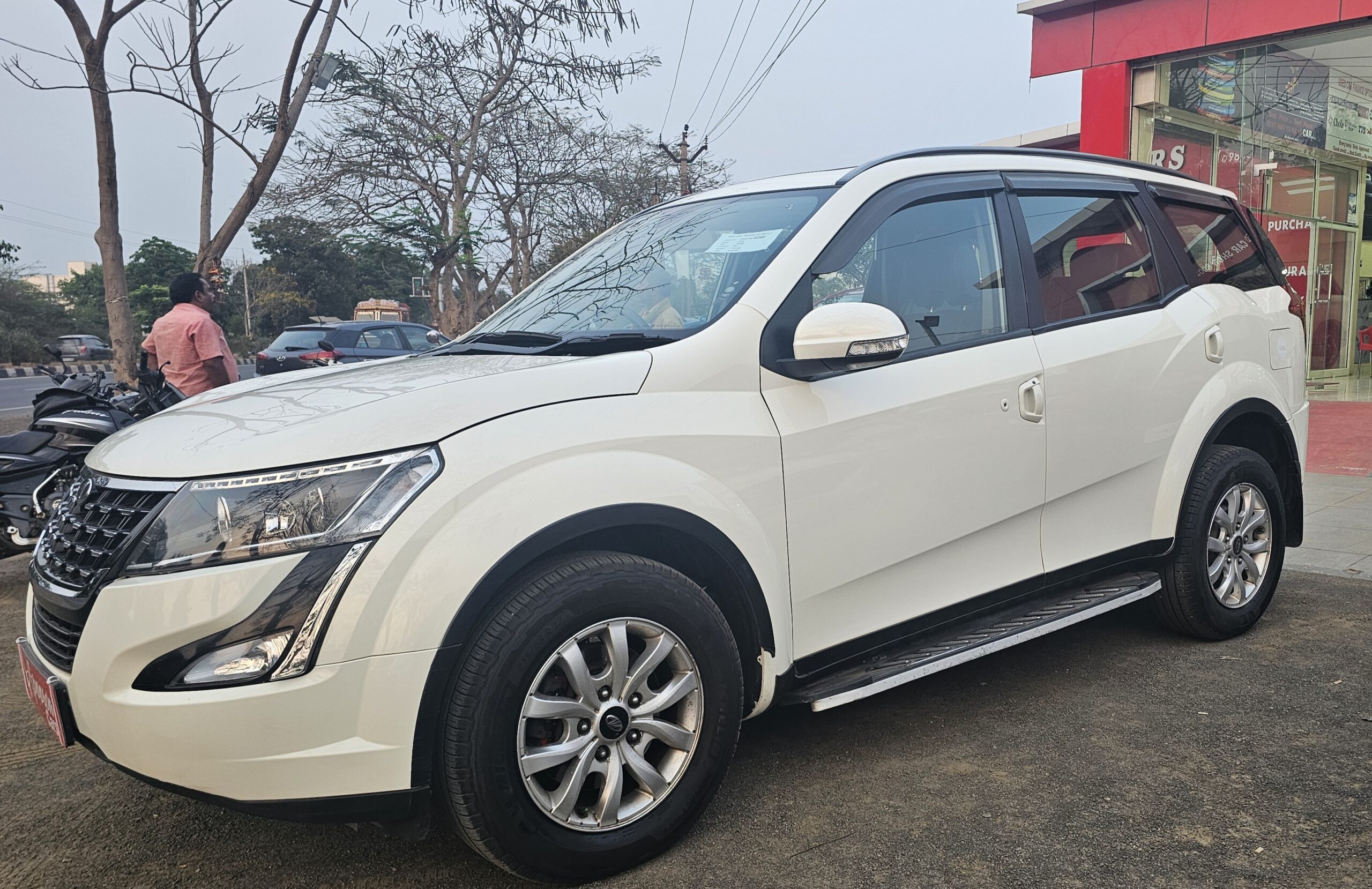 2018, Mahindra Xuv 500 W9, Diesel – apoorva