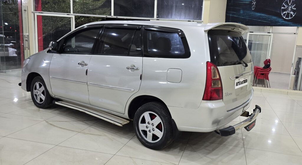 2008, Toyota Innova V, MT, Diesel